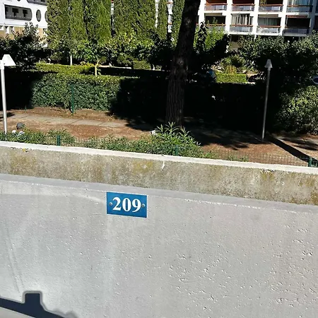 T2 Avec Parking, Climatise A 7 Min De La - Motte Centre - Fr-1-716-36 La Grande-Motte
