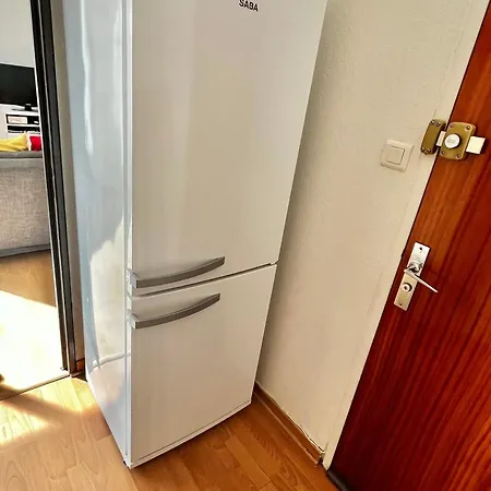 T2 Avec Parking, Climatise A 7 Min De La - Motte Centre - Fr-1-716-36 *