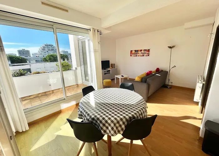Spacieux 2 Pieces Avec Clim A 7 Min De La Plage, Parking Inclus - Fr-1-716-36 דירה